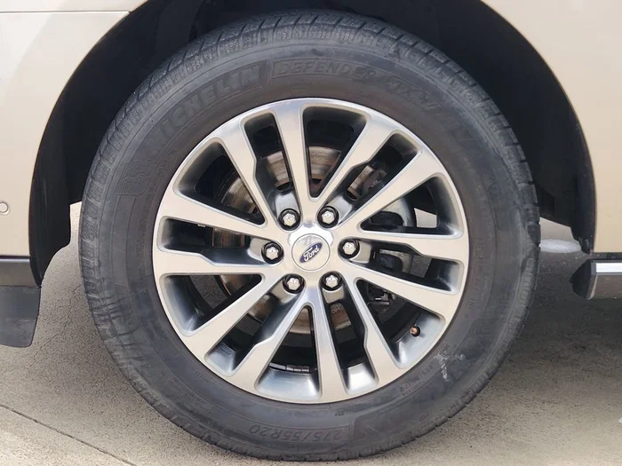 vehicle-img