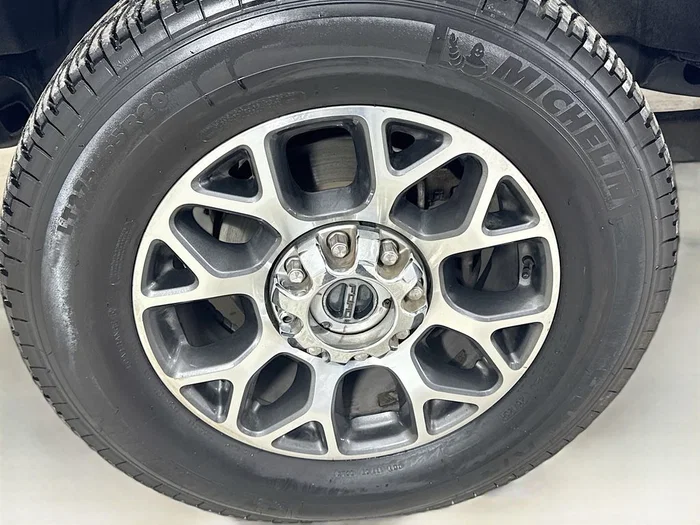 vehicle-img