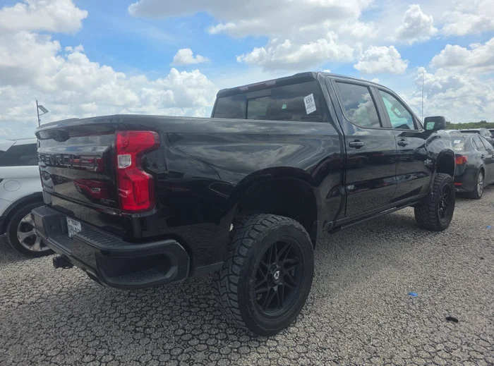 vehicle-img