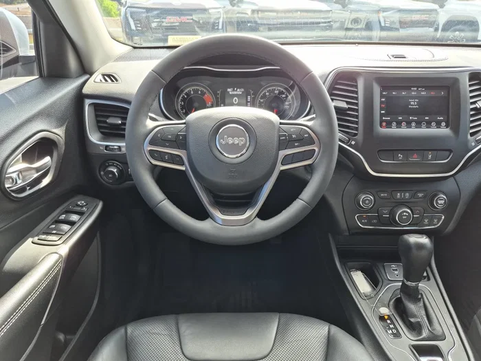 vehicle-img