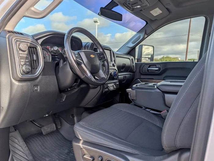 vehicle-img