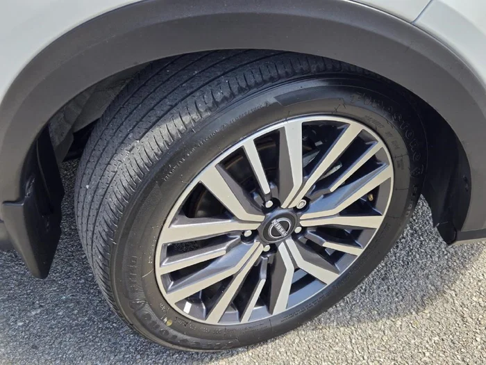 vehicle-img