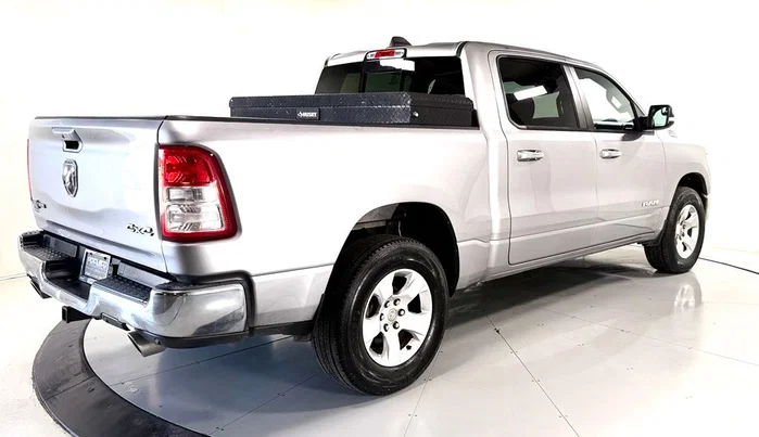 vehicle-img