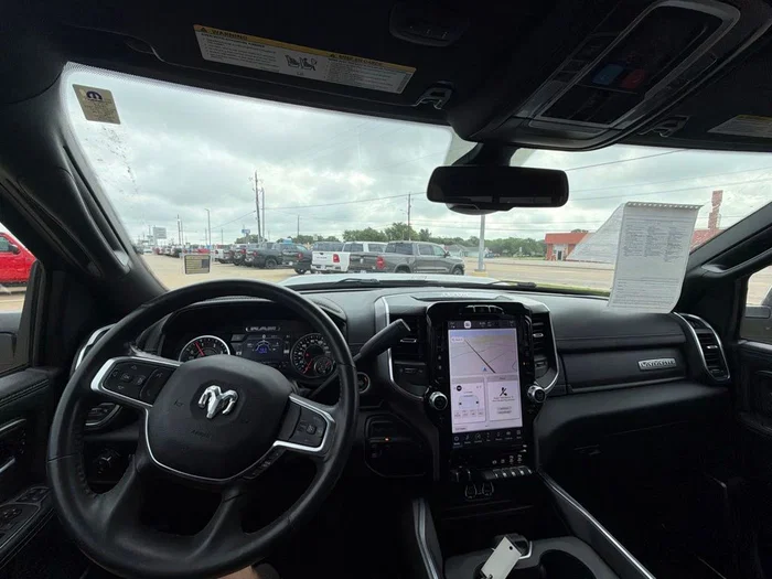 vehicle-img