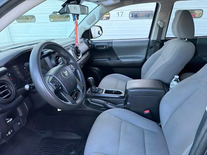 vehicle-img