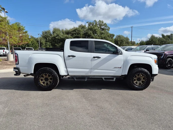 vehicle-img