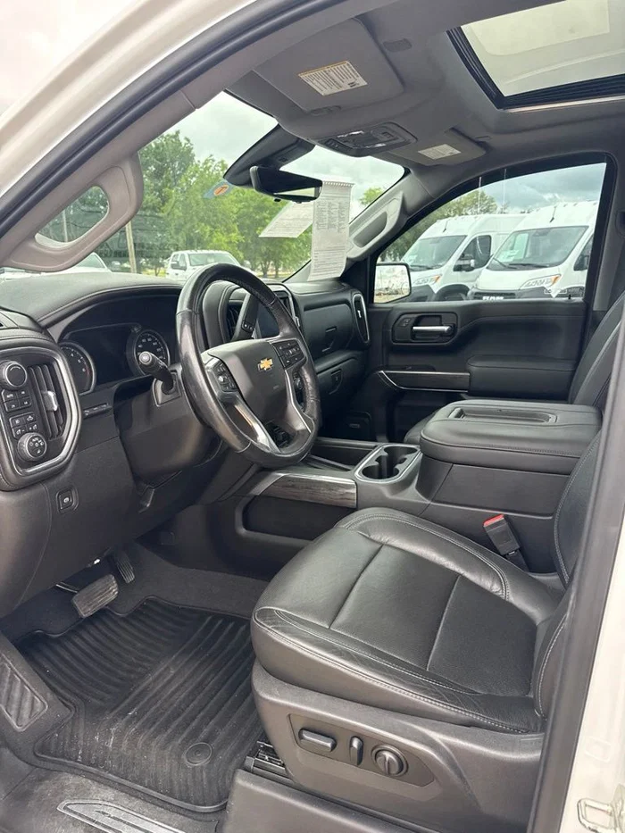 vehicle-img