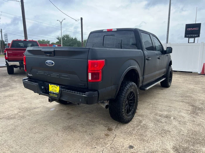 vehicle-img