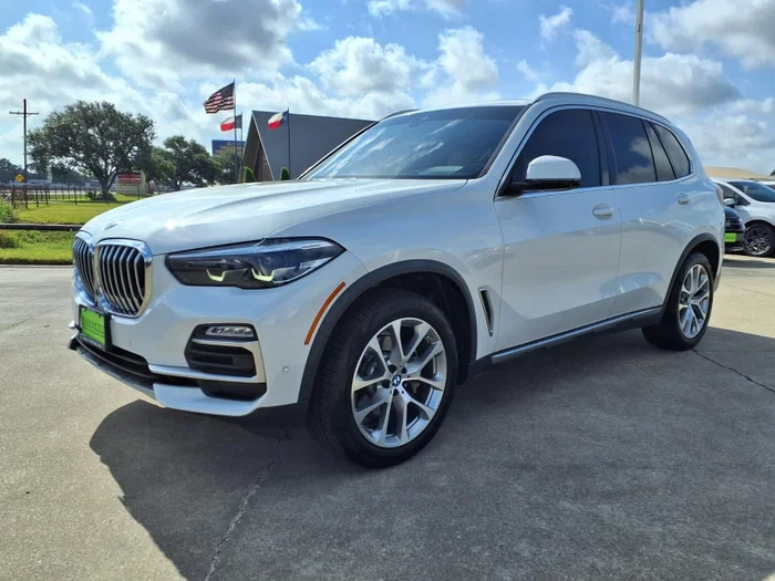 vehicle-img