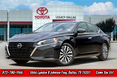 used 2024 NISSAN