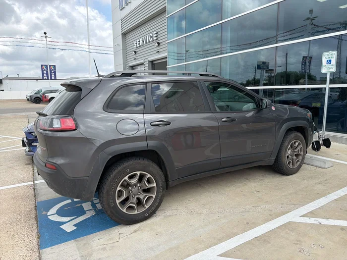 vehicle-img