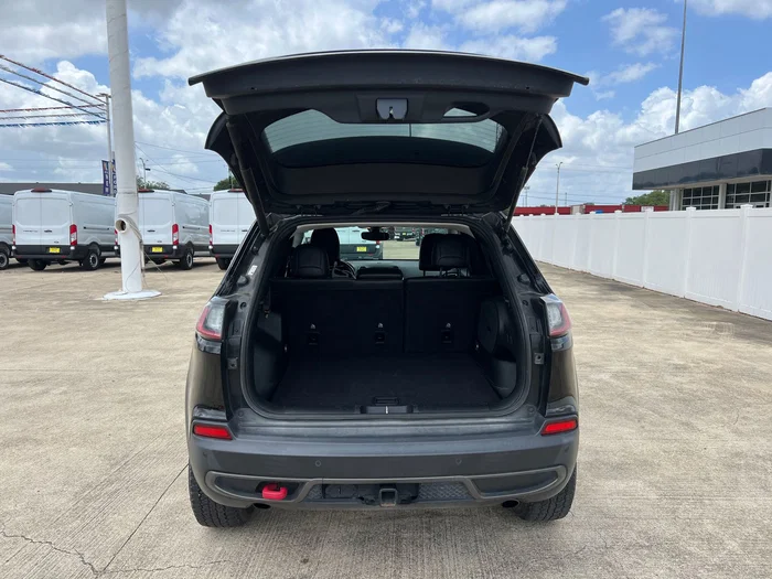 vehicle-img