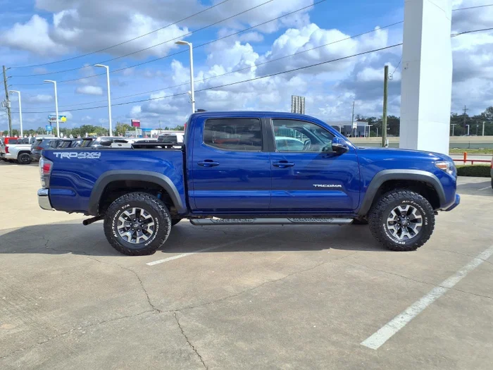 vehicle-img