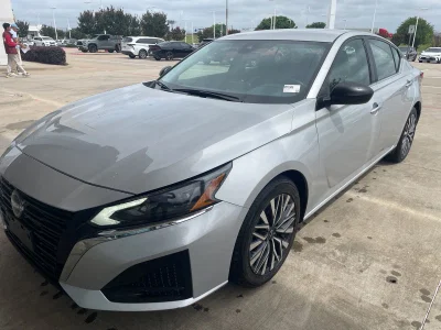 used 2024 NISSAN