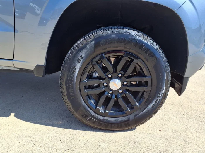 vehicle-img