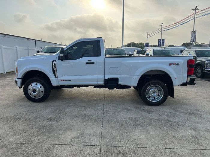 vehicle-img