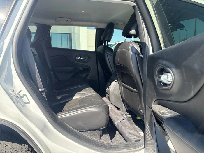 vehicle-img