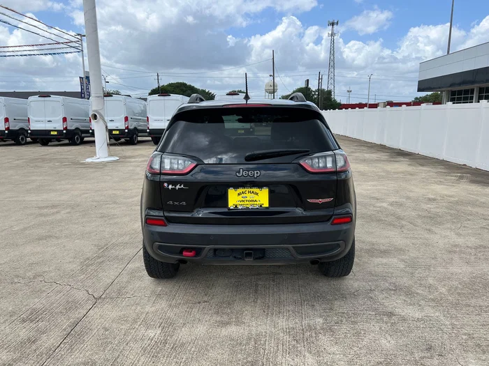 vehicle-img
