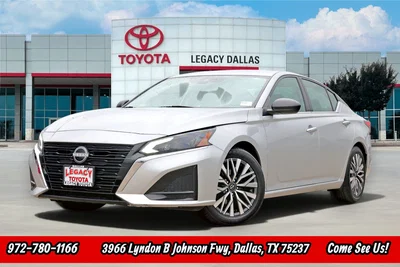 used 2024 NISSAN