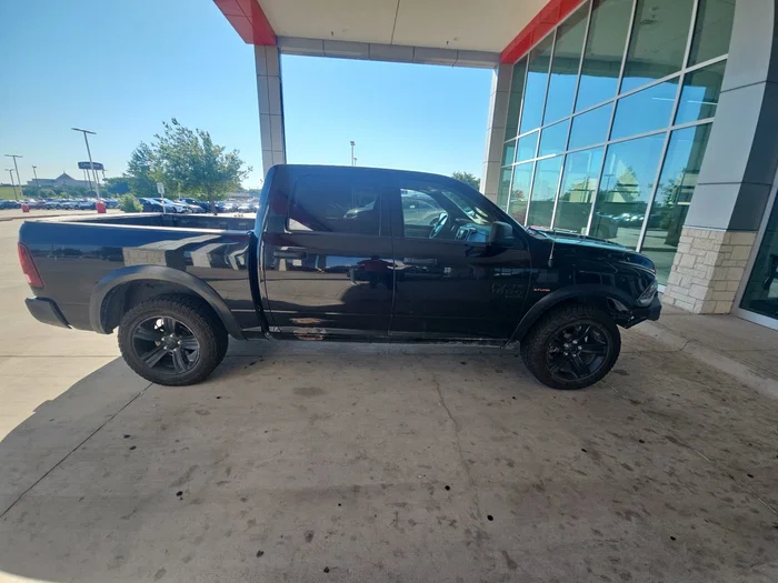 vehicle-img