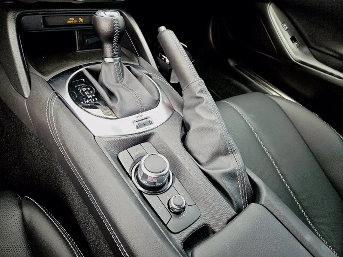 vehicle-img