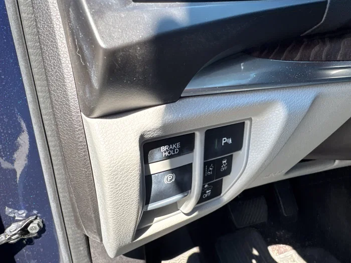 vehicle-img