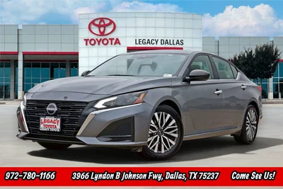 used 2024 NISSAN