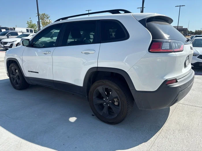 vehicle-img