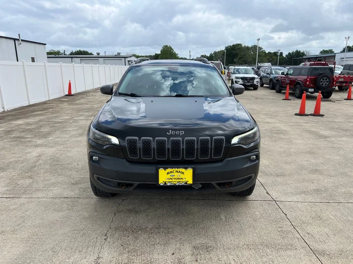 vehicle-img