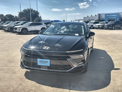 used 2025 HYUNDAI