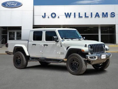 used 2020 JEEP