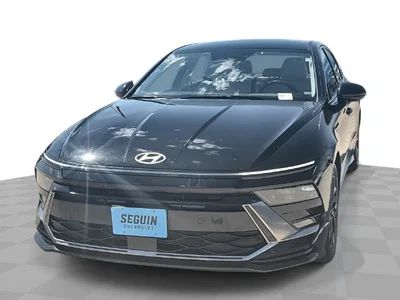used 2025 HYUNDAI