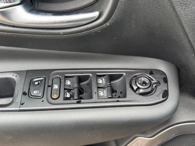 vehicle-img