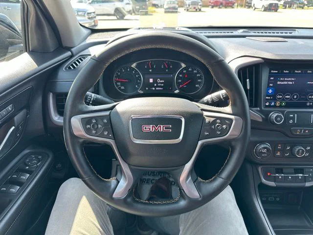 vehicle-img