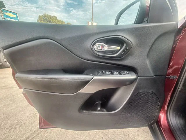 vehicle-img