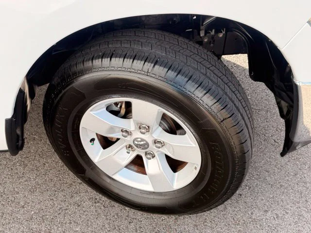 vehicle-img