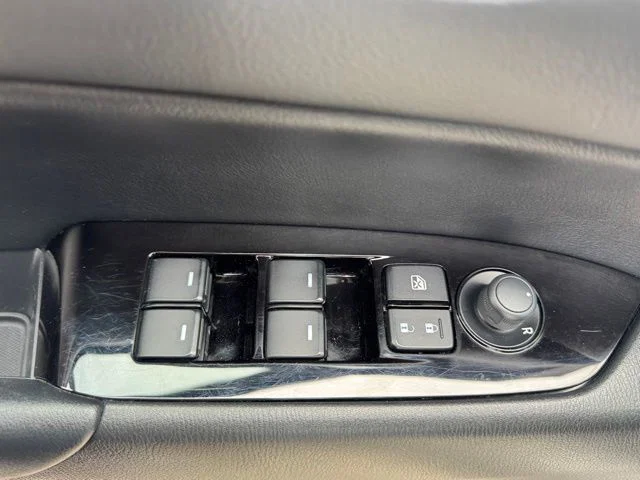 vehicle-img