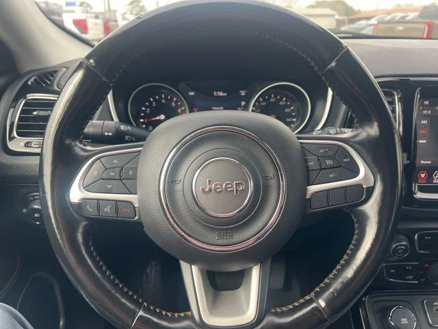 vehicle-img