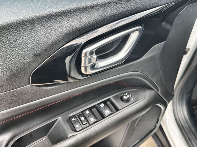 vehicle-img
