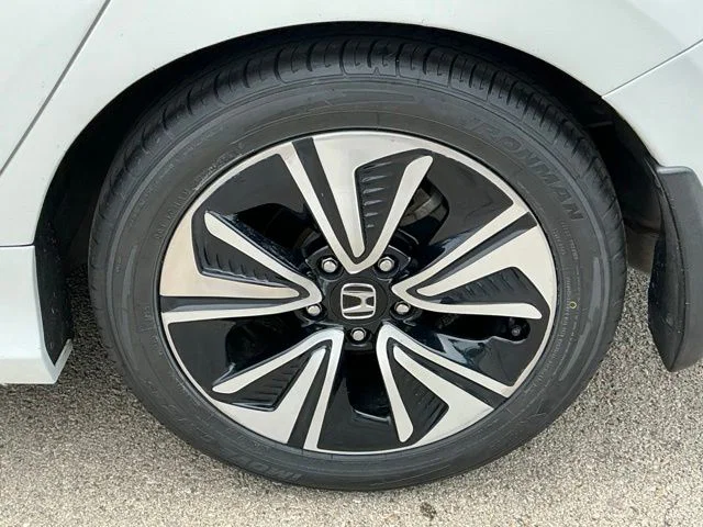vehicle-img