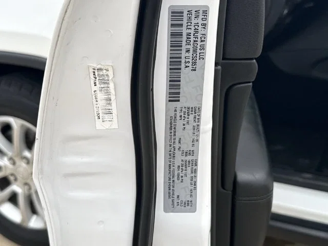 vehicle-img