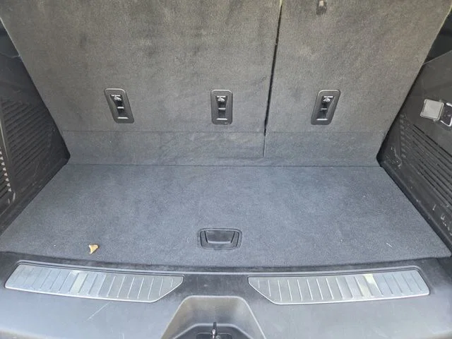 vehicle-img
