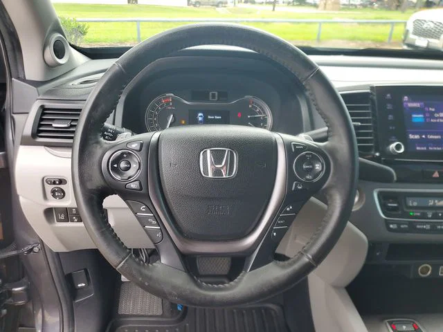 vehicle-img