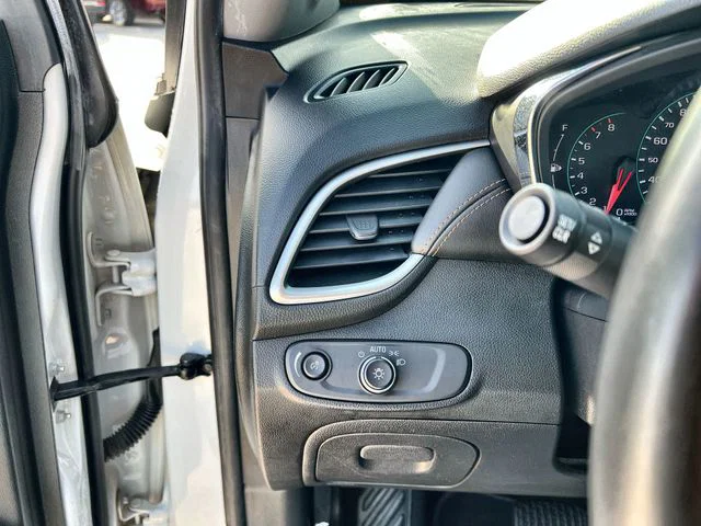 vehicle-img