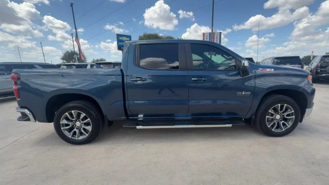 vehicle-img