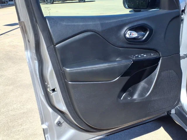 vehicle-img