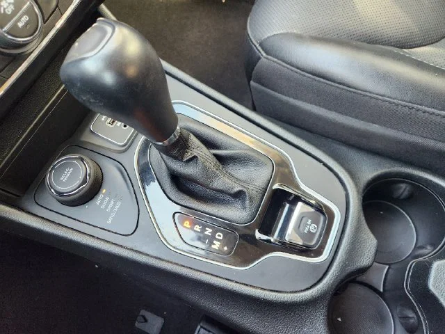 vehicle-img