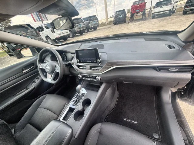 vehicle-img