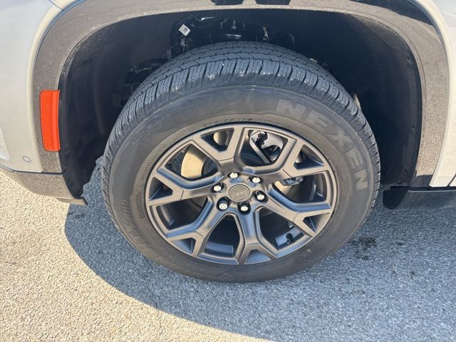vehicle-img