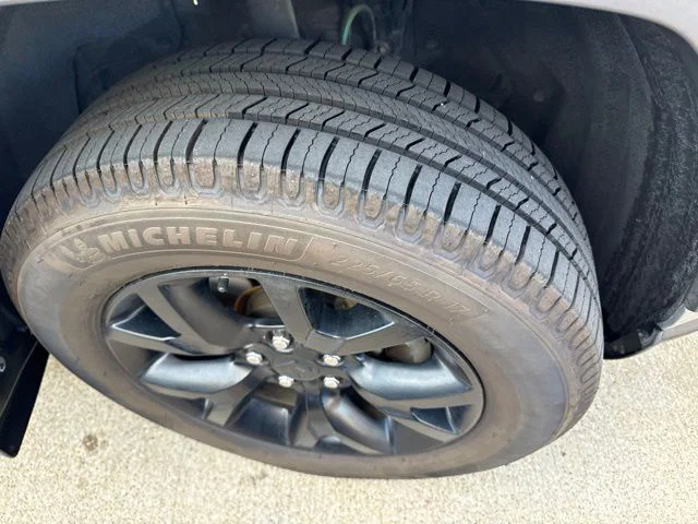 vehicle-img